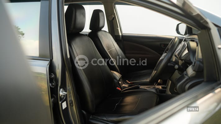 Toyota Innova 2021