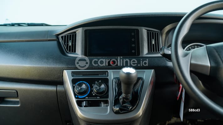 Daihatsu Sigra 2022