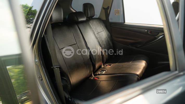 Toyota Innova 2021