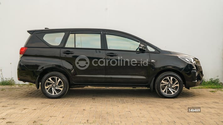 Toyota Innova 2021