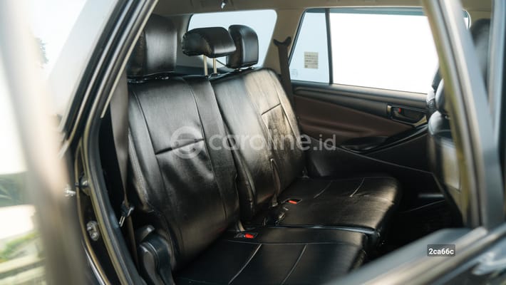 Toyota Innova 2021