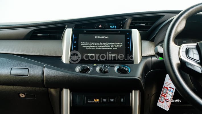 Toyota Innova 2021