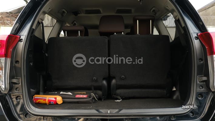 Toyota Innova 2021