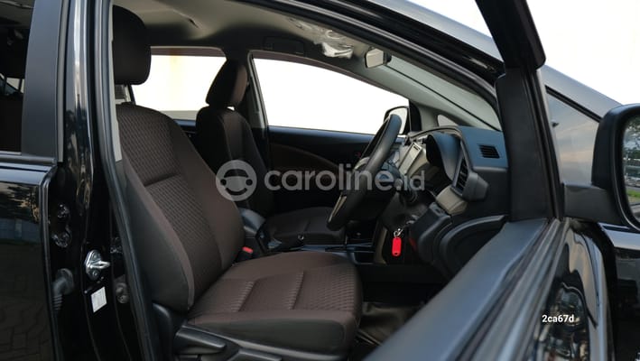 Toyota Innova 2021