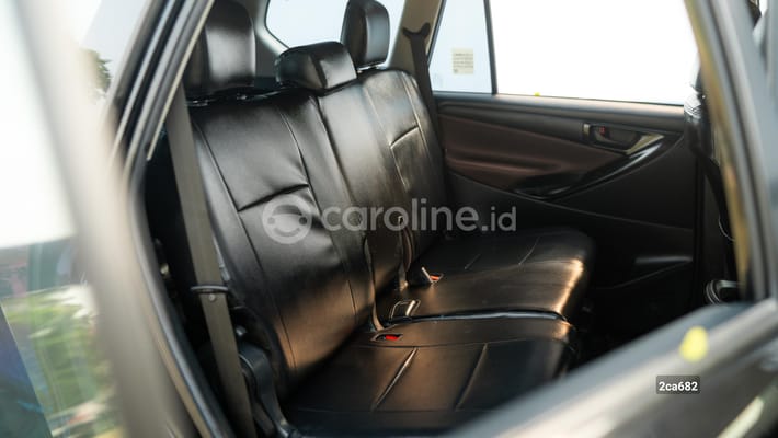 Toyota Innova 2021