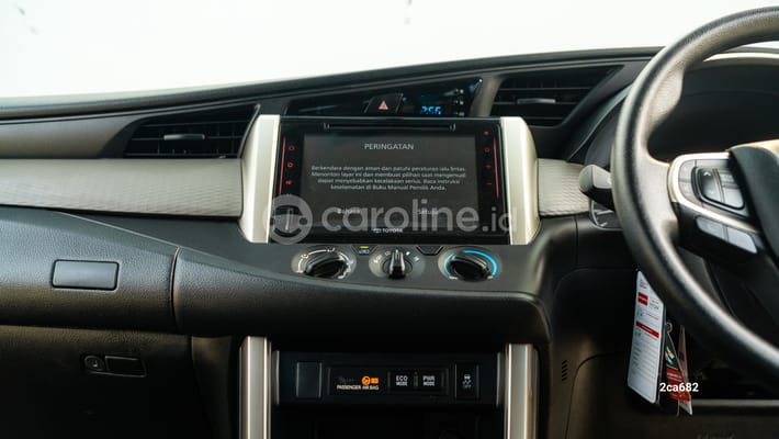 Toyota Innova 2021