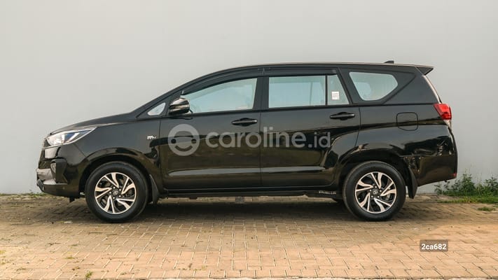 Toyota Innova 2021