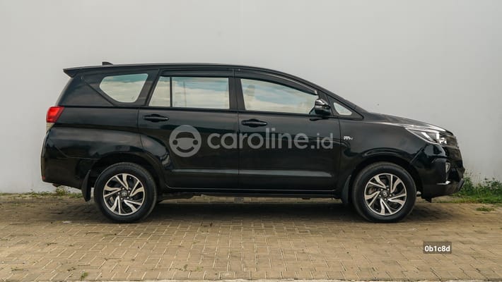 Toyota Innova 2021