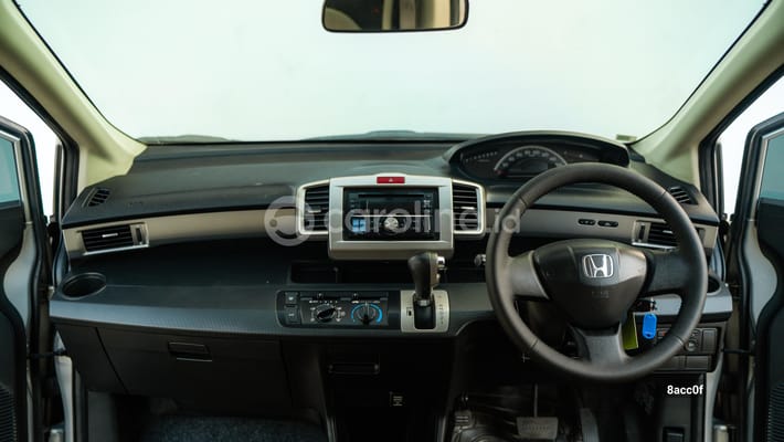 Honda Freed 2013