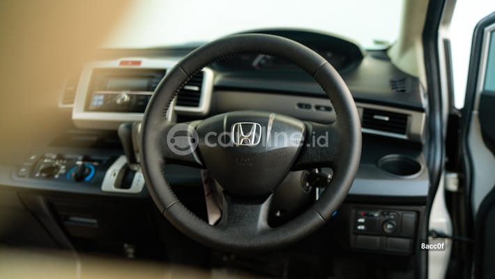 Honda Freed 2013