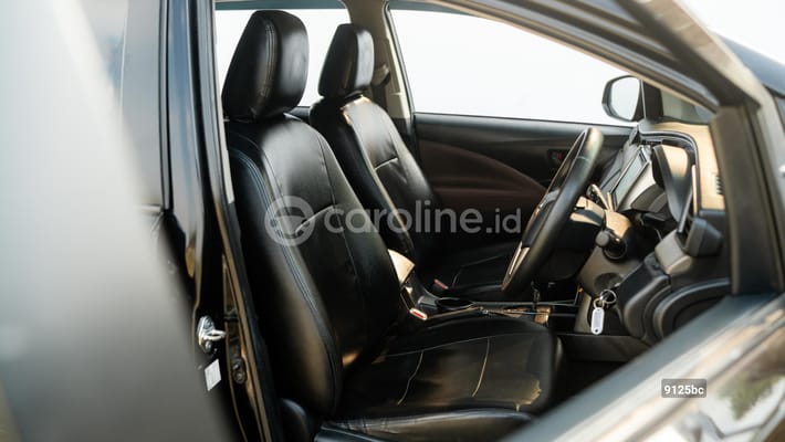 Toyota Innova 2021