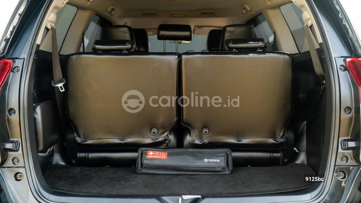Toyota Innova 2021