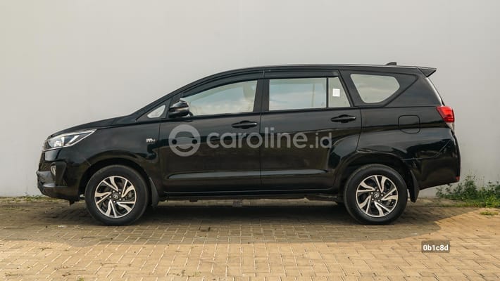 Toyota Innova 2021