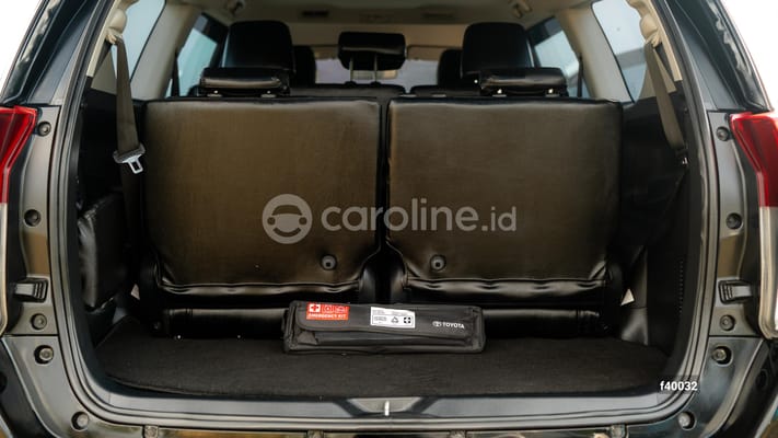 Toyota Innova 2021