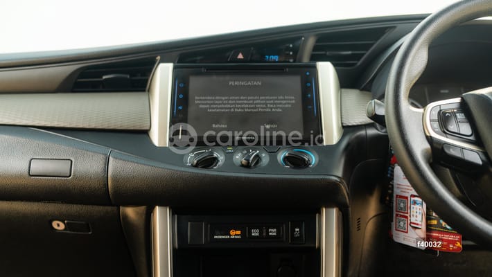 Toyota Innova 2021