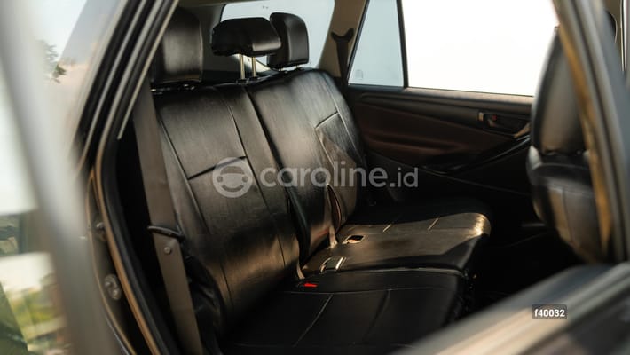 Toyota Innova 2021