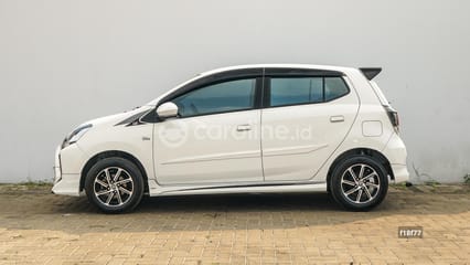Jual Mobil Toyota Agya GR 1.2 2022 Bekas Kabupaten Karawang