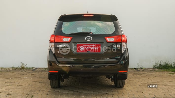 Toyota Innova 2021