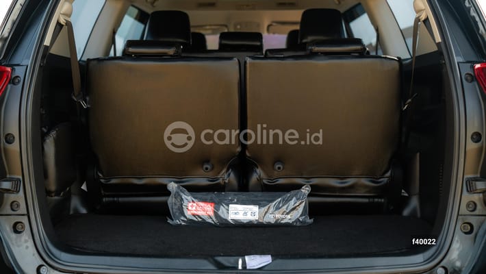 Toyota Innova 2021