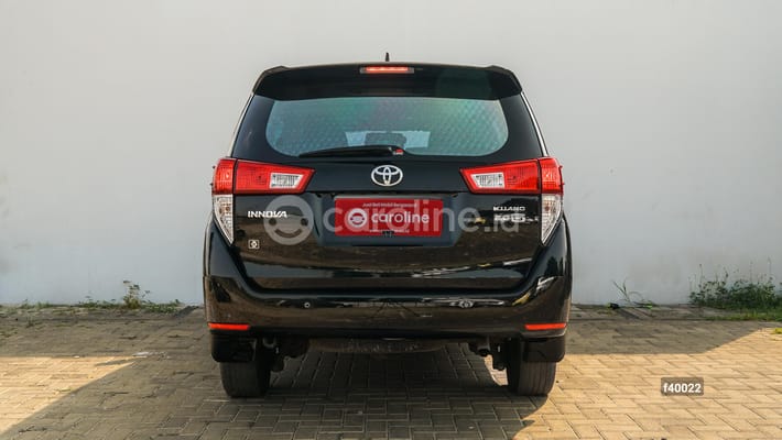 Toyota Innova 2021