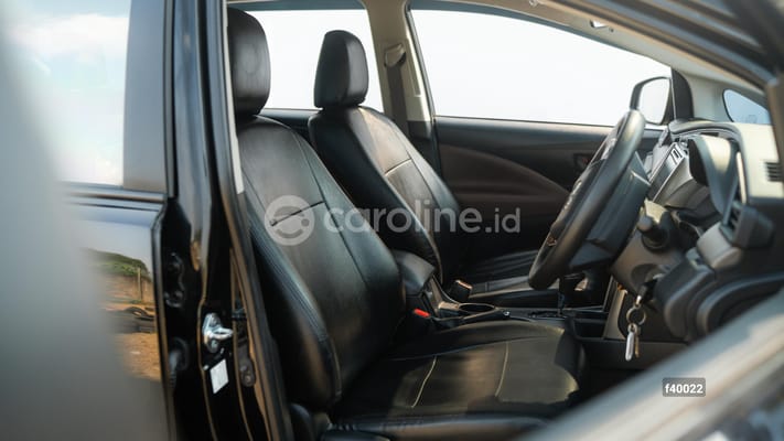 Toyota Innova 2021