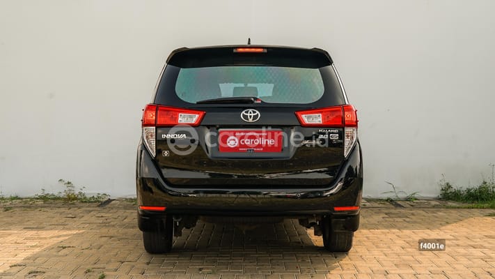 Toyota Innova 2021