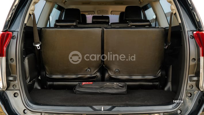 Toyota Innova 2021