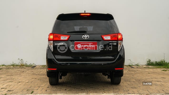 Toyota Innova 2022