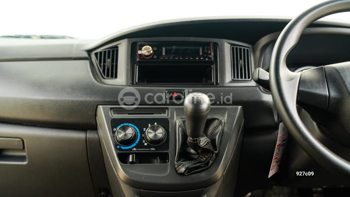 Daihatsu Sigra 2024
