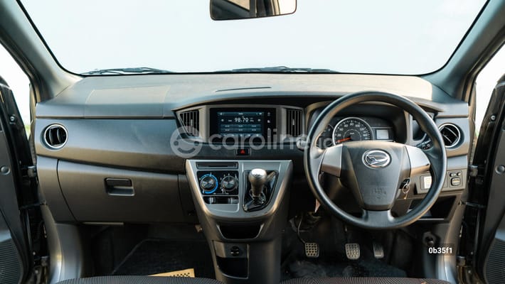 Daihatsu Sigra 2023