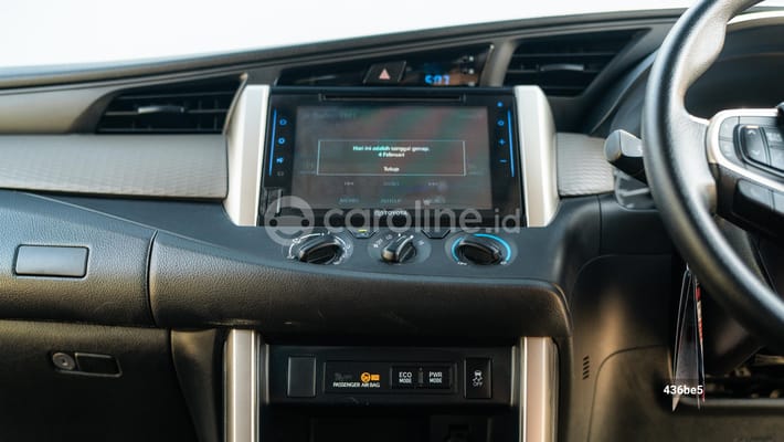 Toyota Innova 2022