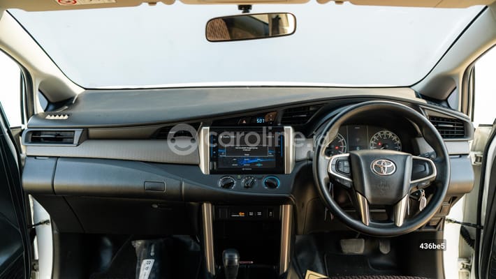 Toyota Innova 2022