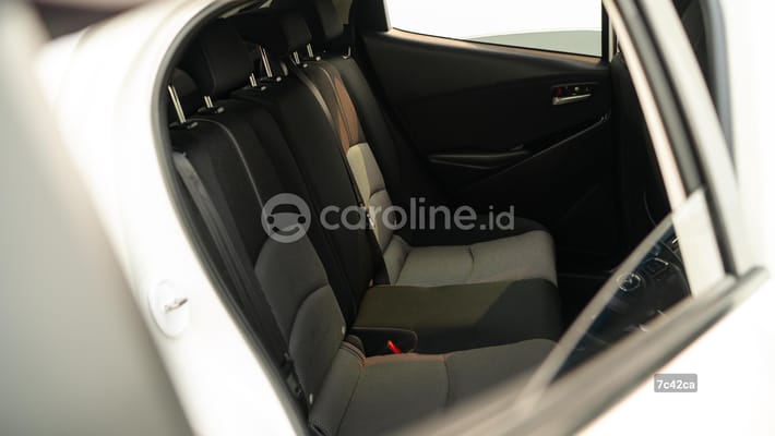 Mazda 2 2018