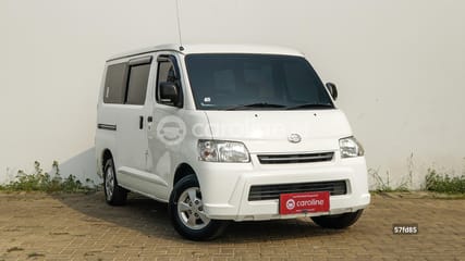 Daihatsu Gran max 1.5 D MINIBUS 2022