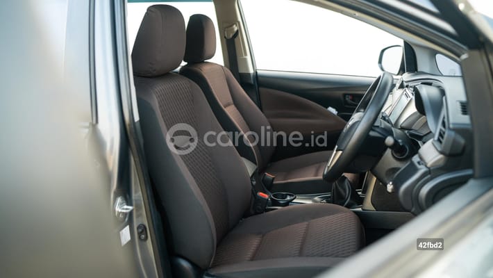 Toyota Innova 2022