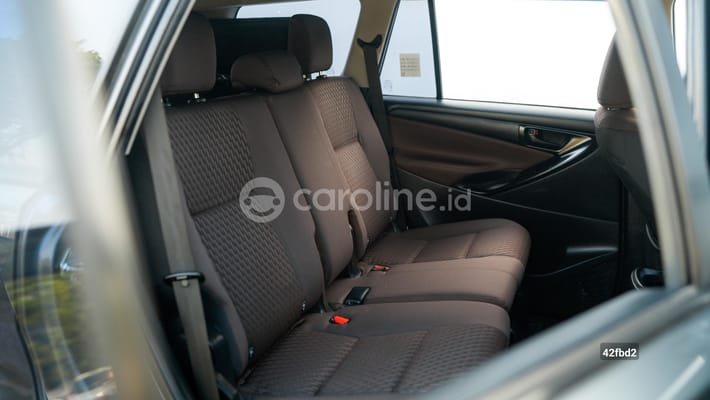 Toyota Innova 2022