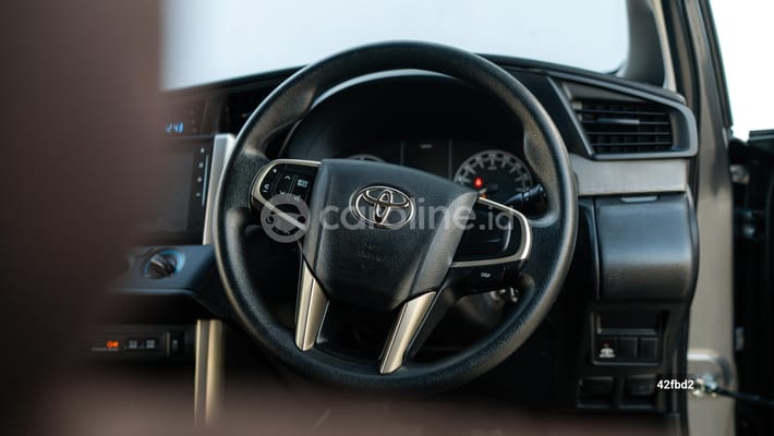 Toyota Innova 2022