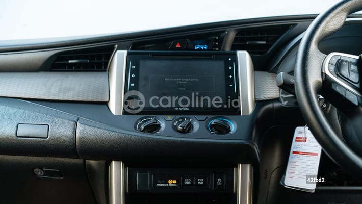 Toyota Innova 2022