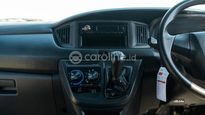 Daihatsu Sigra 2024