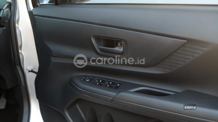 Daihatsu Xenia 2022