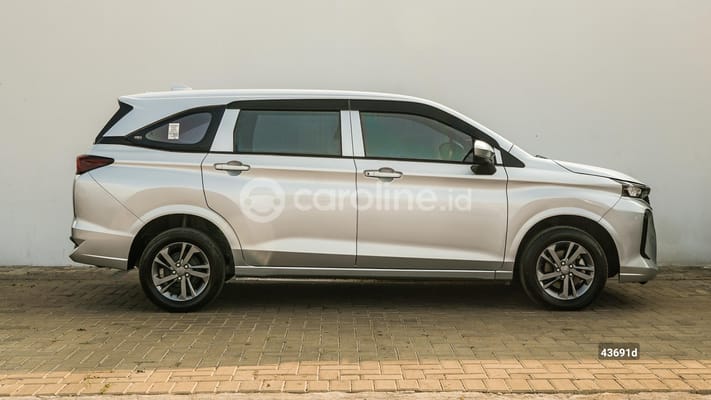 Daihatsu Xenia 2022