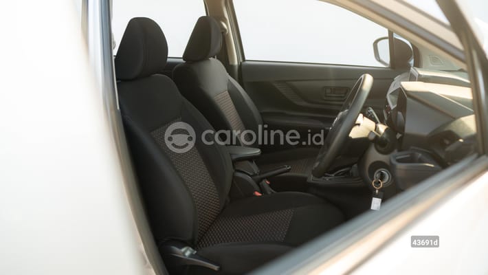 Daihatsu Xenia 2022