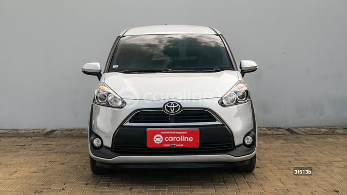 Toyota Sienta 2019