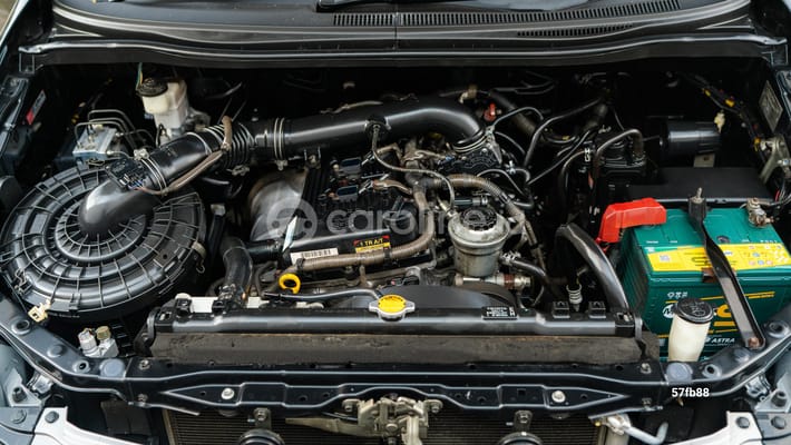 Toyota Innova 2014