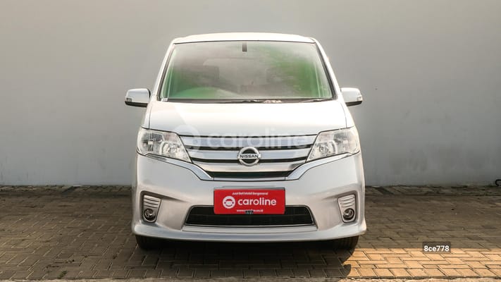 Nissan Serena 2013