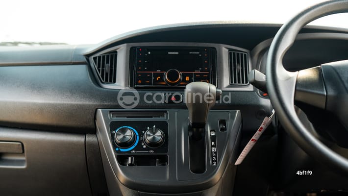 Daihatsu Sigra 2025