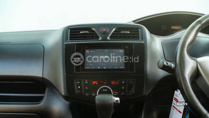 Nissan Serena 2013