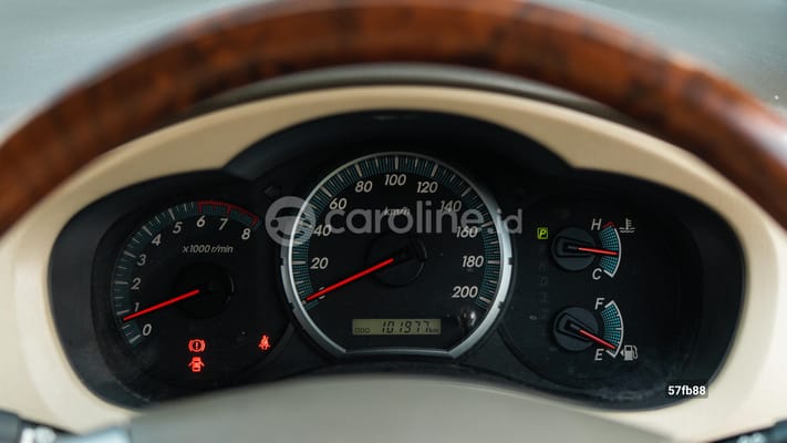 Toyota Innova 2014