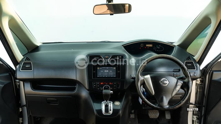 Nissan Serena 2013