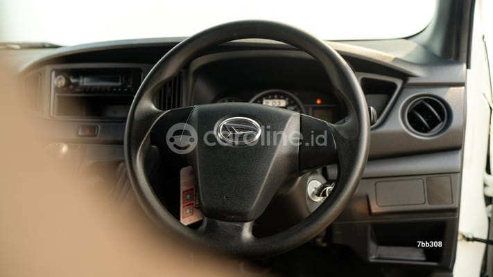 Daihatsu Sigra 2025